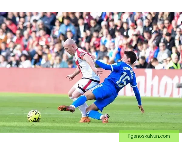 荷甲全攻全守风格持续引发热议，球队战术愈加备受关注